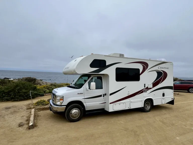 2015 Thor Motor Coach Freedom Elite Featued Image